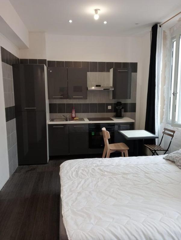 Studio 300 Vieux Port Opera Марсель Екстер'єр фото
